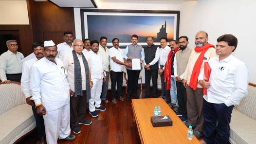 Farmers march to Mumbai: AIKS leaders meet CM Fadnavis, say 'have got assurance'