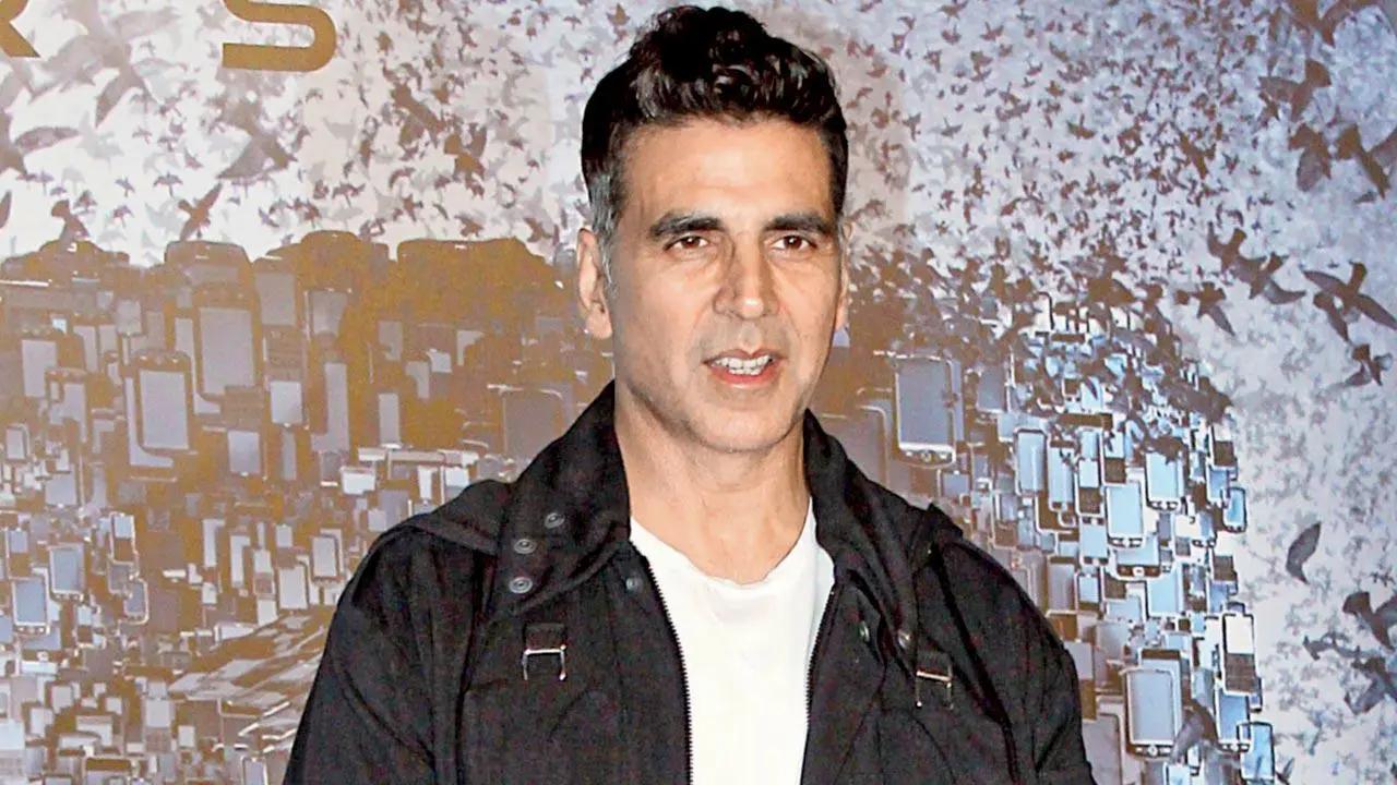 Akshay Kumar’s car crashes into auto rickshaw in Juhu, one injured