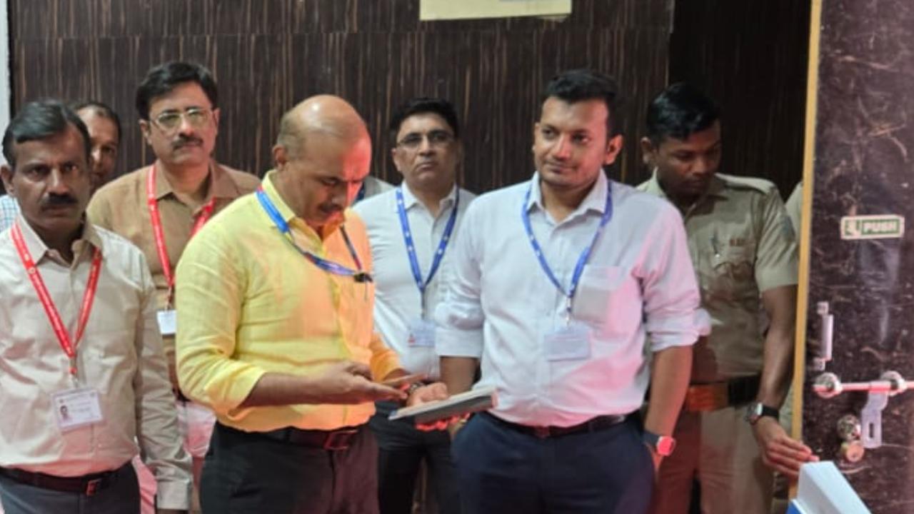 <p>The counting of votes is scheduled for Friday, January 16, and will be conducted at 23 designated locations across Mumbai, each under the supervision of an appointed Returning Officer</p> <p>The counting of votes is scheduled for Friday, January 16, and will be conducted at 23 designated locations across Mumbai, each under the supervision of an appointed Returning Officer</p>