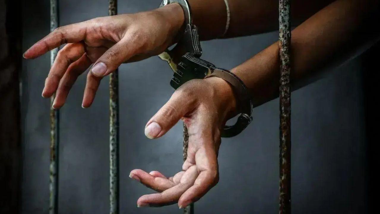 Mumbai LIVE: Kalyan man held while roaming with firearm in Netivali