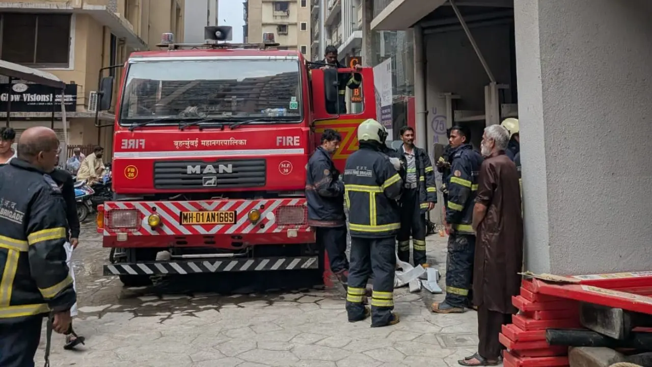 Fire breaks out at high-rise building in Andheri West; no injuries reported