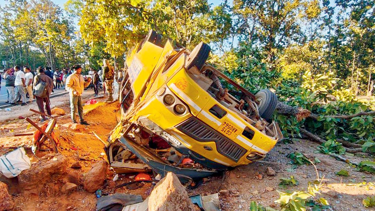 Jharkhand: 7 killed, 80 injured as bus overturns in Latehar district