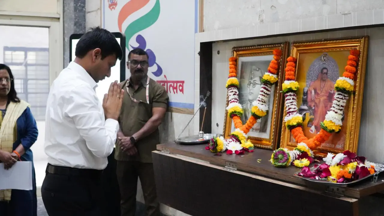 KDMC pays tribute to Subhas Chandra Bose, Bal Thackeray on birth anniversaries