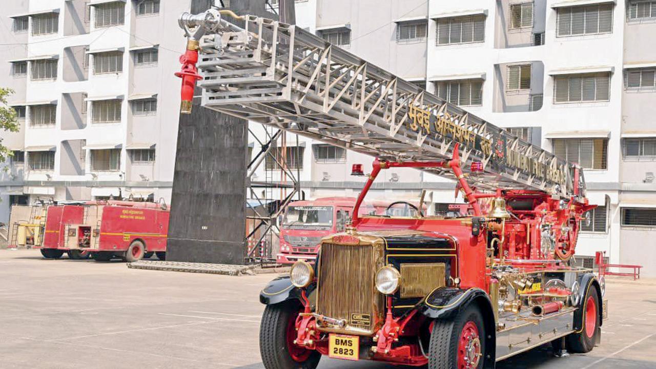 BMC restores Mumbai Fire Brigade’s oldest turntable ladder, manufactured in 1937