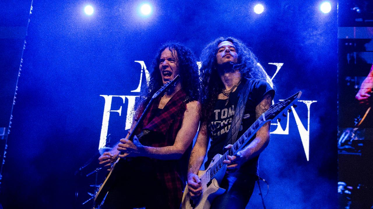 Marty played hits like 'Deep End', 'Angel', 'Hyper Doom' (Turkey version), 'Tearful Confession', 'Illumination', and 'Devil Take Tomorrow' among others