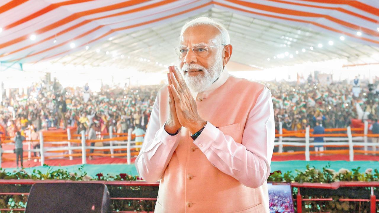 PM Modi launches Rs 3,250-cr rail projects in Bengal, targets TMC ahead of polls