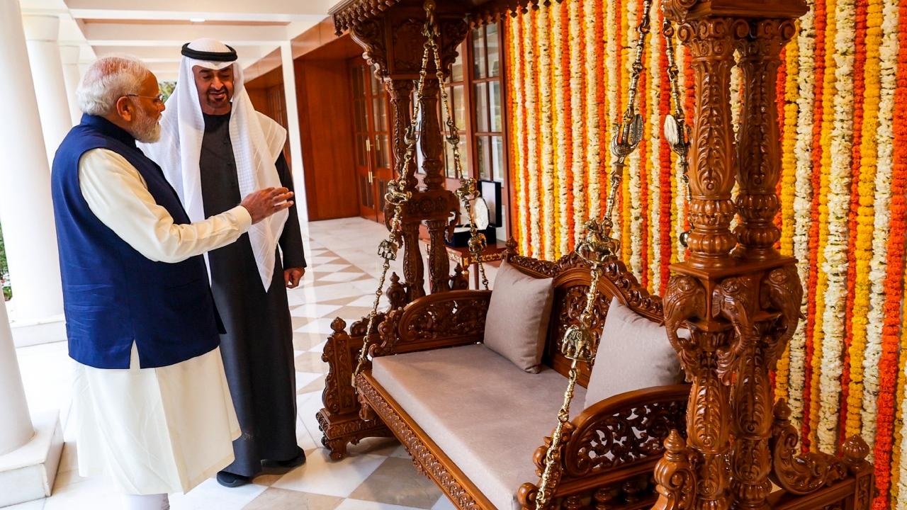 A long-term agreement for the supply of 0.5 million metric tonnes of LNG (Liquefied Natural Gas) annually was concluded by the two sides.