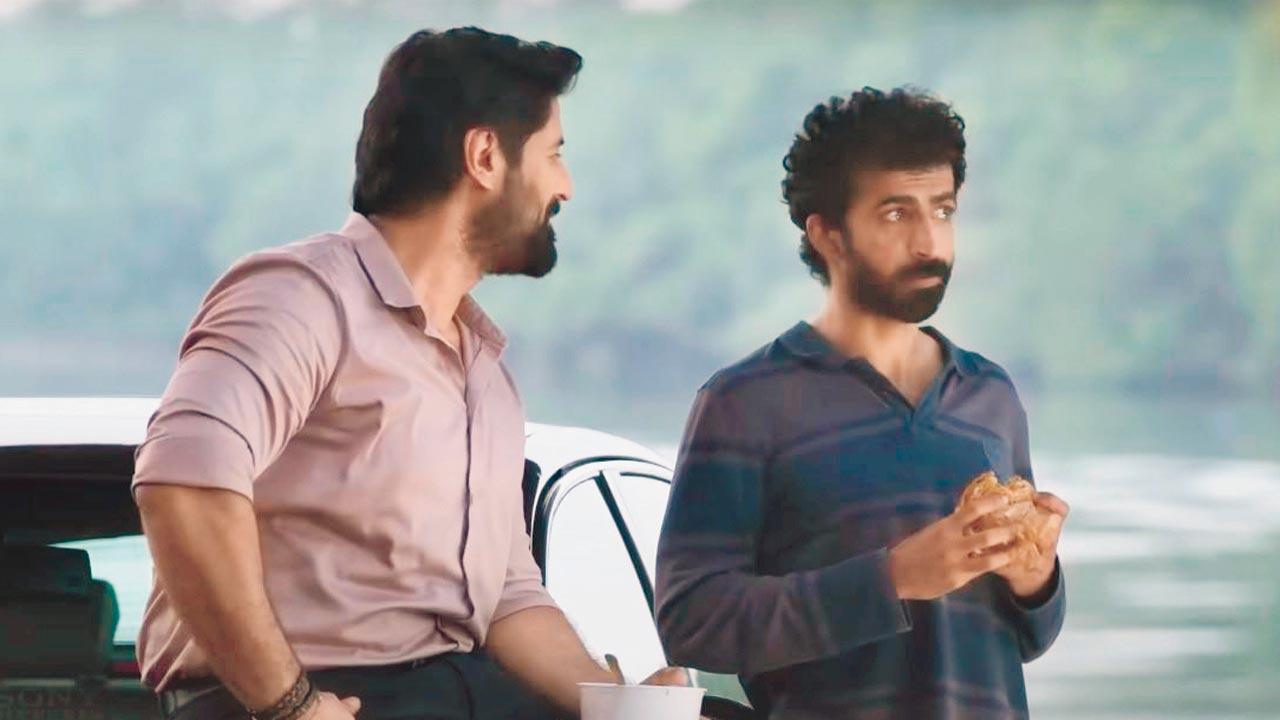 (L-R) Mohit Raina and Roshan Mathew in ‘Kankhajura’