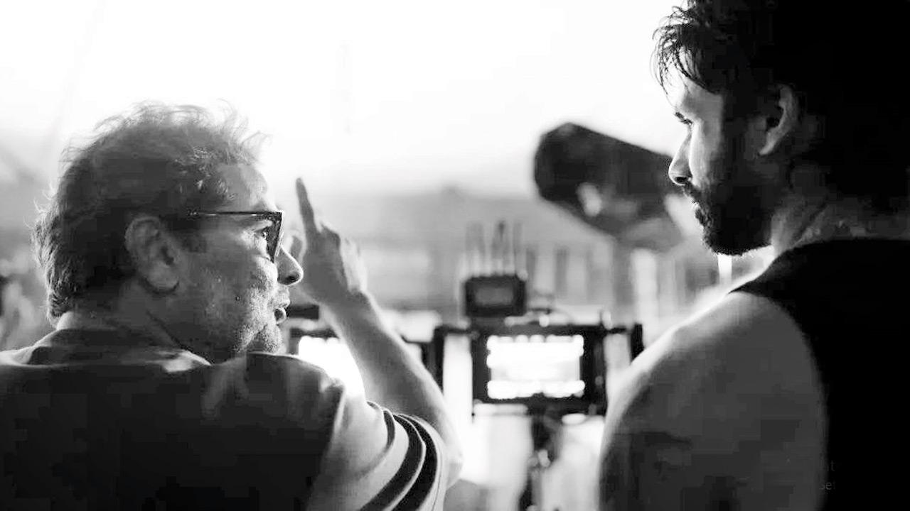 Vishal Bhardwaj with Shahid Kapoor on the set of ‘O’ Romeo’