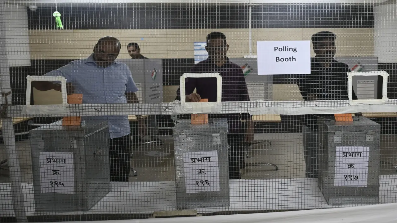 <p>The Maharashtra State Election Commission has appointed 64,375 officials and staff to manage the electoral process</p>