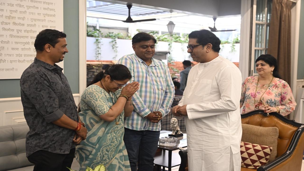 Another MNS candidate, Ganesh Landge, had emerged victorious from ward no 7D.