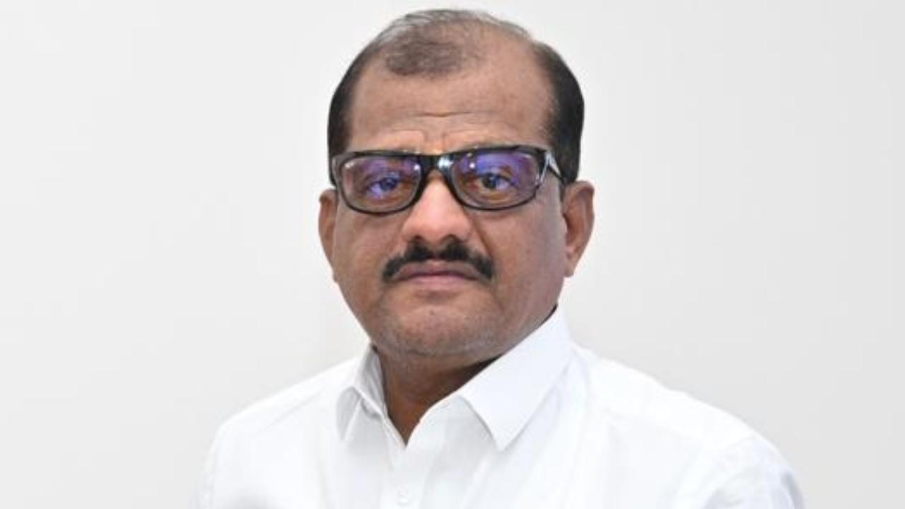 Like Pawars, Shinde and Sena (UBT) should come together: Parbhani MP Jadhav