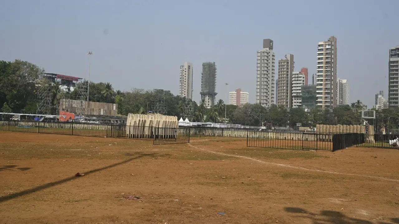 <p data-start="91" data-end="251">The Shiv Shakti alliance is expected to face stiff competition from the Mahayuti combine of the BJP and the Eknath Shinde-led Shiv Sena.</p>