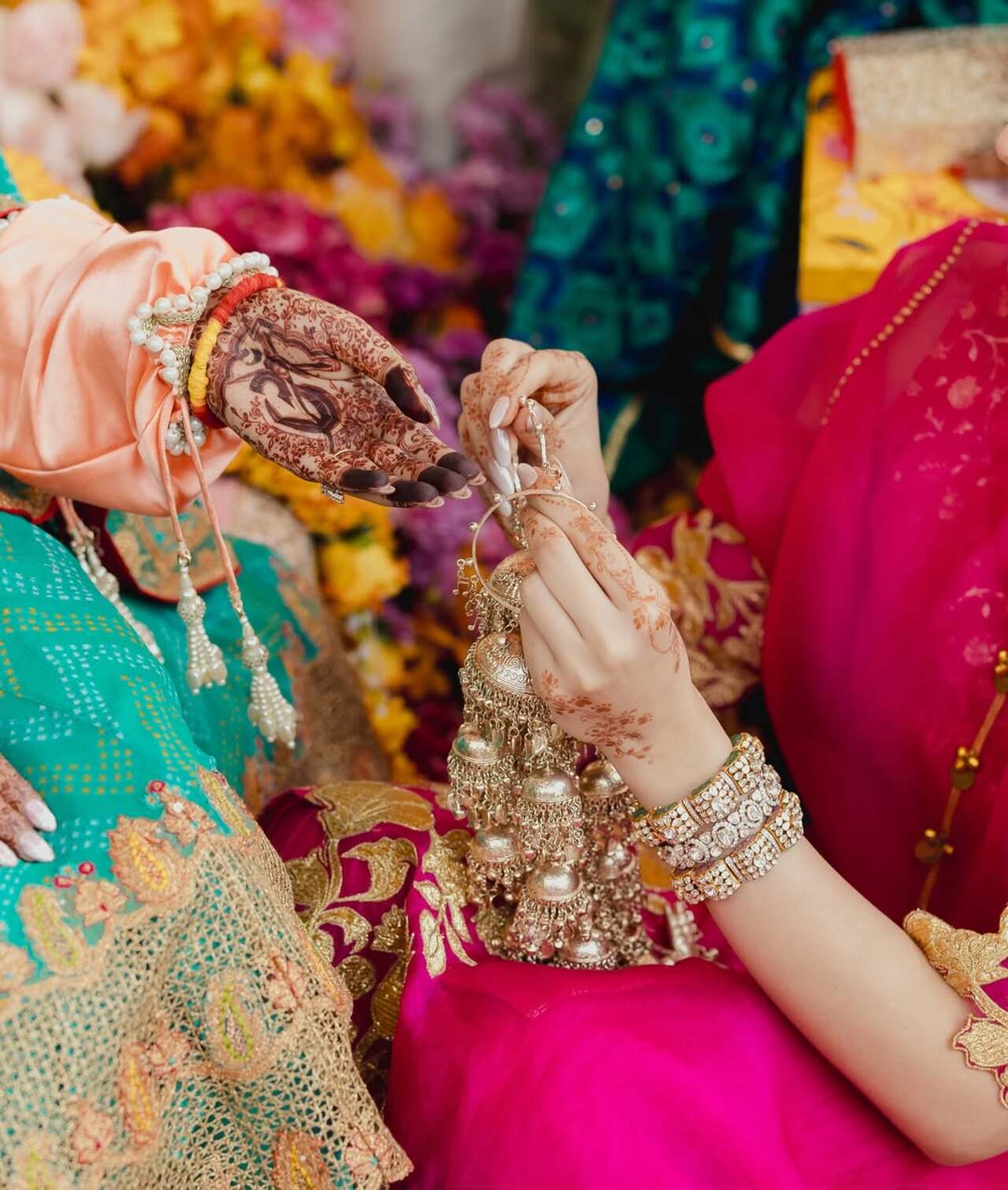 <p>Kriti Sanon looks like the happiest bridesmaid at Nupur Sanon&rsquo;s wedding, glowing with joy as she stands by her sister&rsquo;s side.</p>
