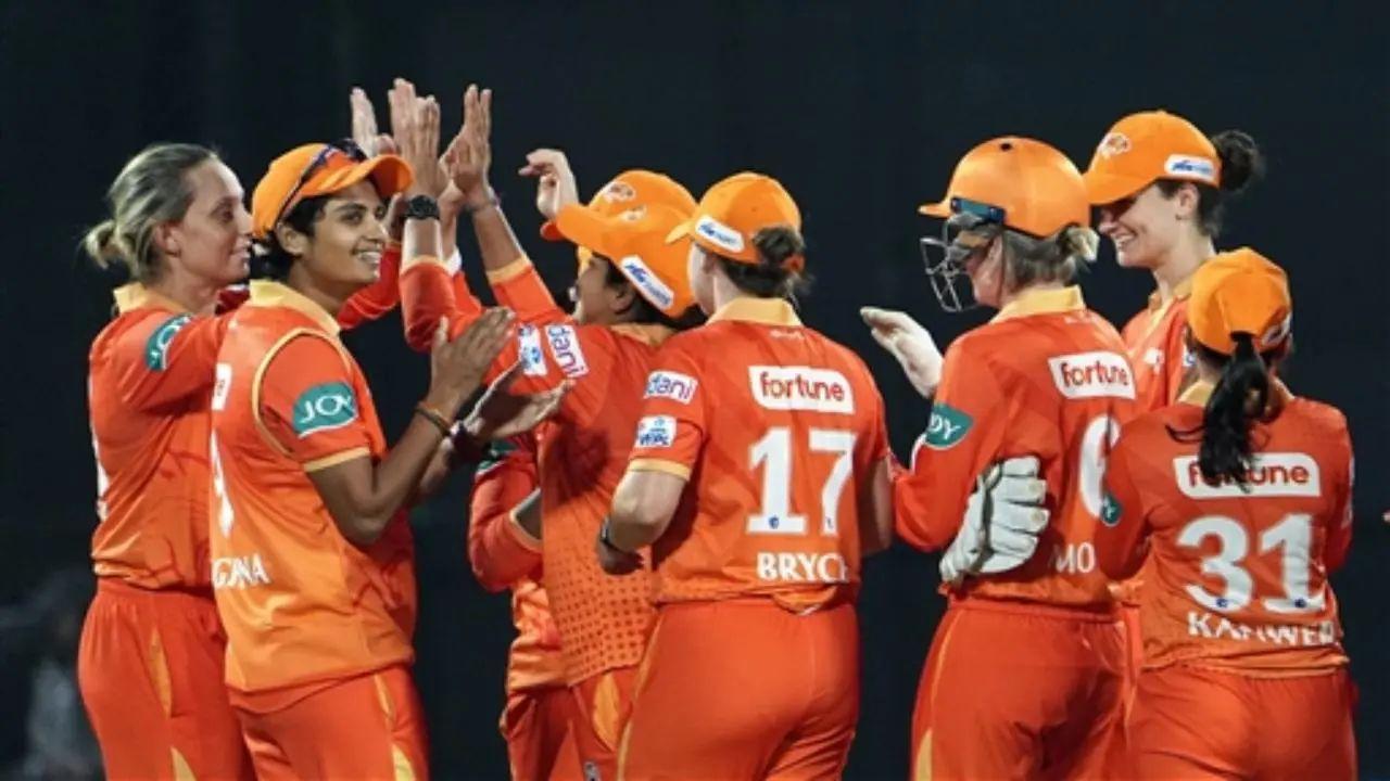 Gujarat giants post 207/4 in WPL match two against UP Warrirorz