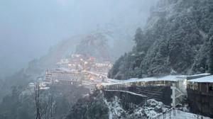 IN PHOTOS: Vaishno Devi gets season's first snowfall