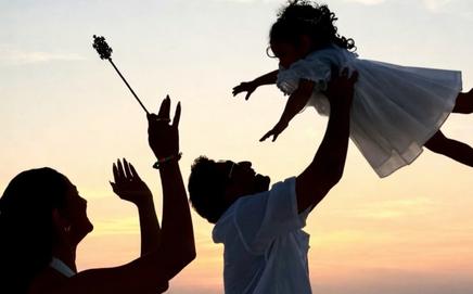 Alia Bhatt, Ranbir Kapoor and Raha