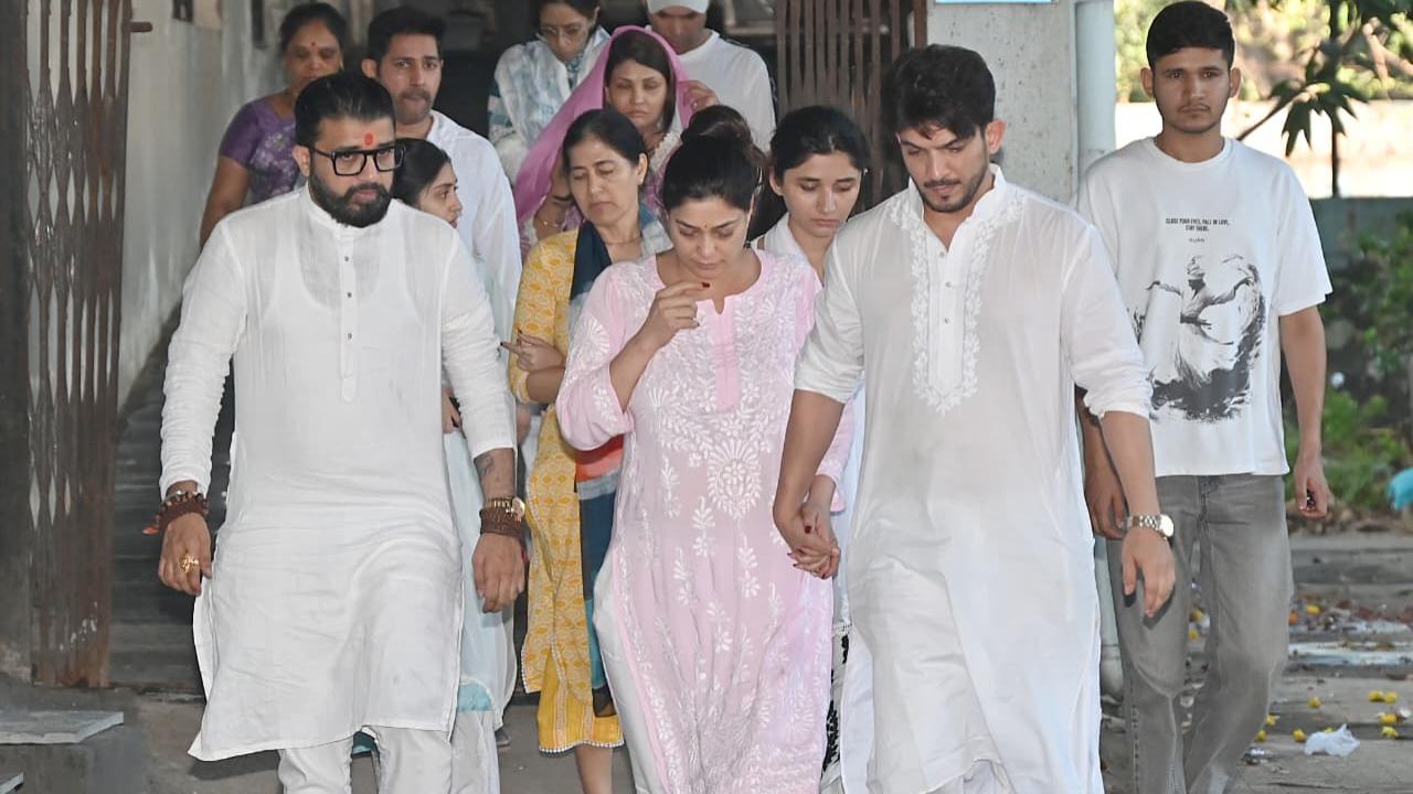 Television actor and host Arjun Bijlani's father-in-law, Rakesh Chandra Swami, passed away on January 1, after suffering a stroke. Read full story here