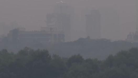 Mumbai AQI at 127; haze persists, IMD forecasts partly cloudy weather