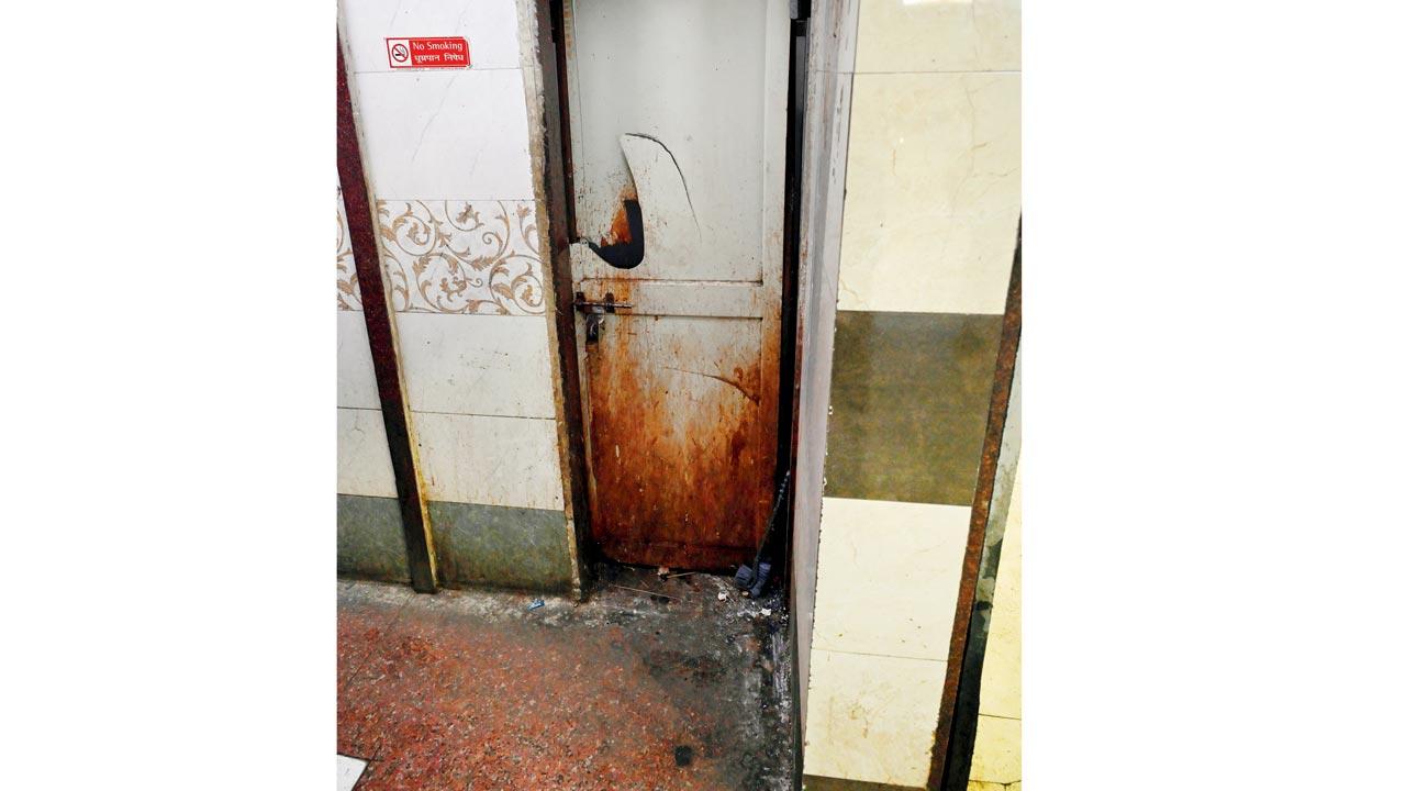 A filthy section of the men’s toilet with a broken door. Pic/Sayyed Sameer Abedi