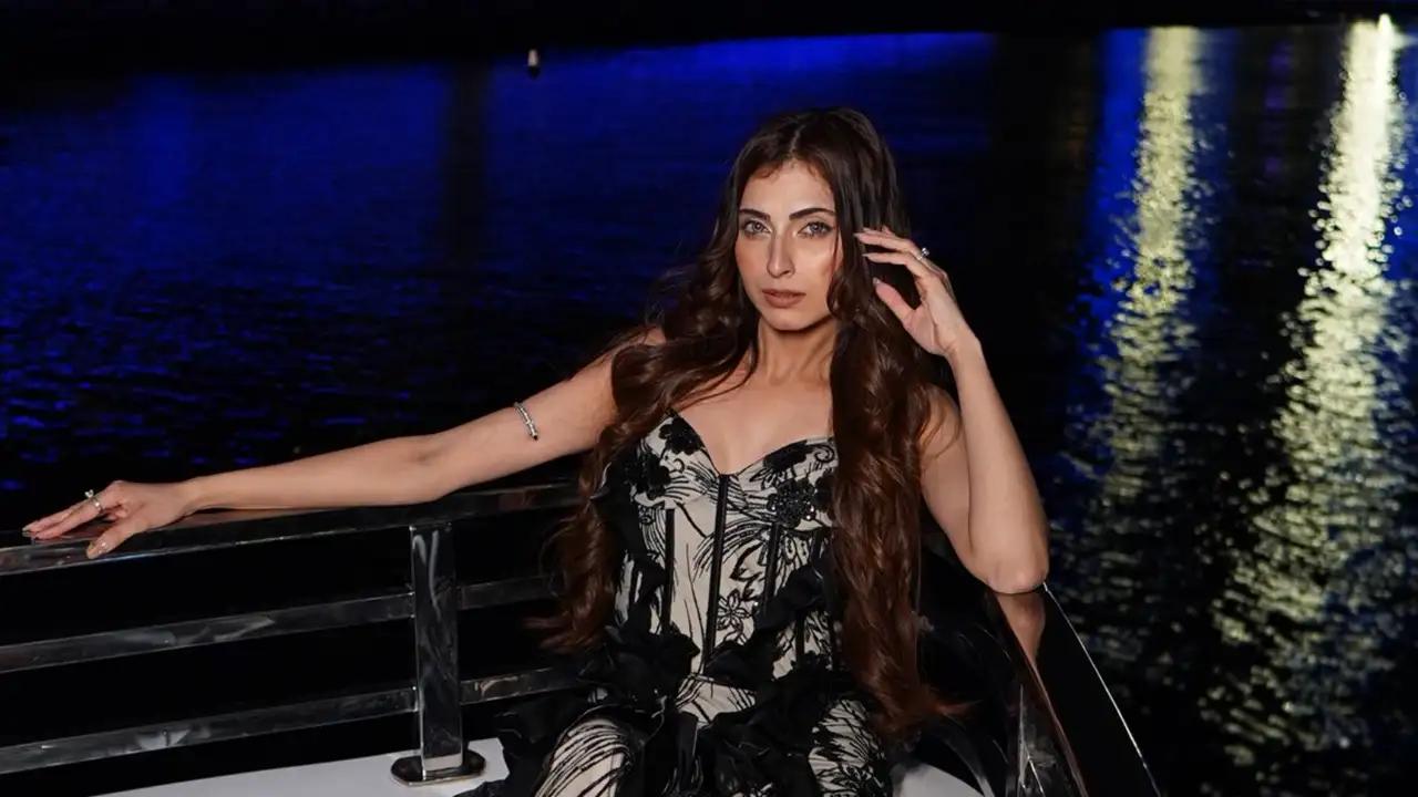 Fan claims Farrhana Bhatt's PR didn't pay him for handling her social media