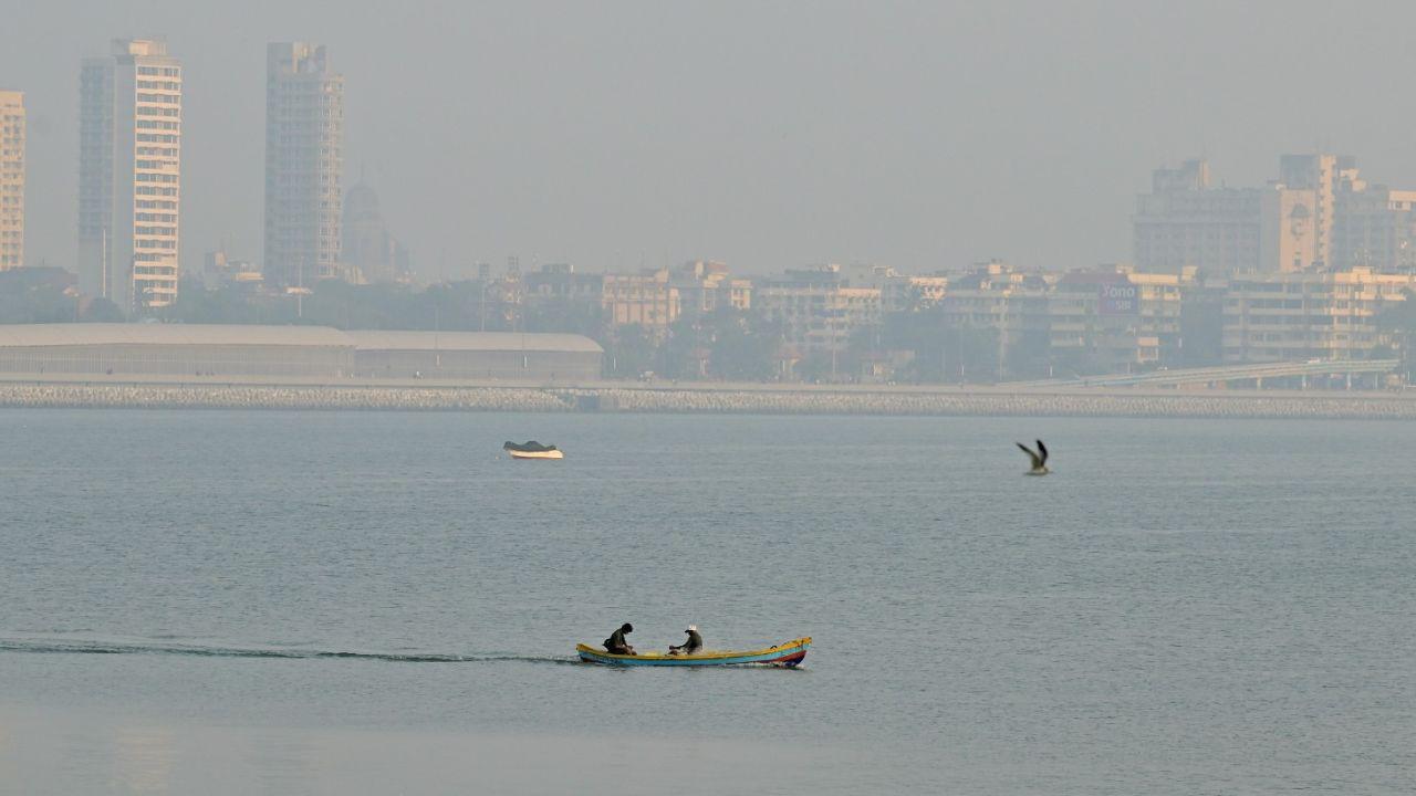 Mumbai weather updates: City minimum temperature 19 degrees Celsius; AQI at 118