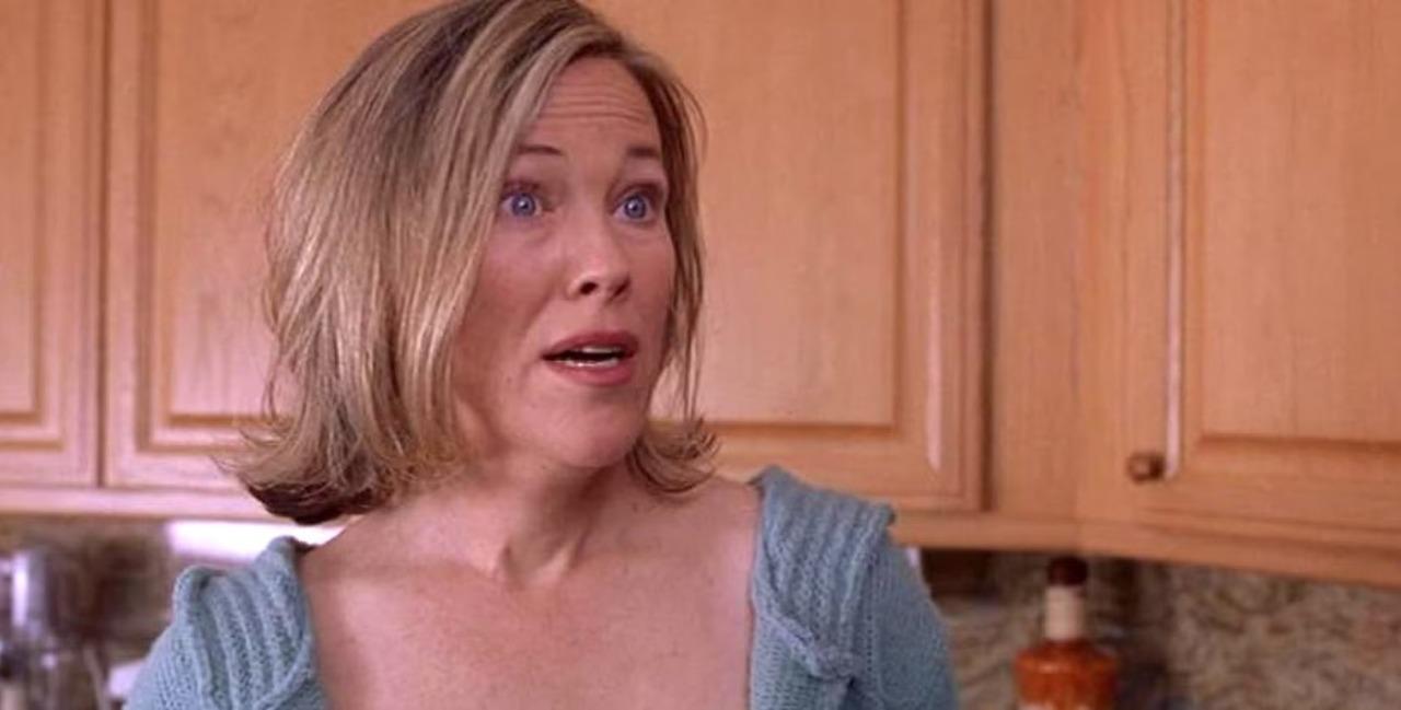 Cindy Brumder in Orange Country
O’Hara plays Cindy, mother to dysfunctional brothers Colin Hanks and Jack Black.