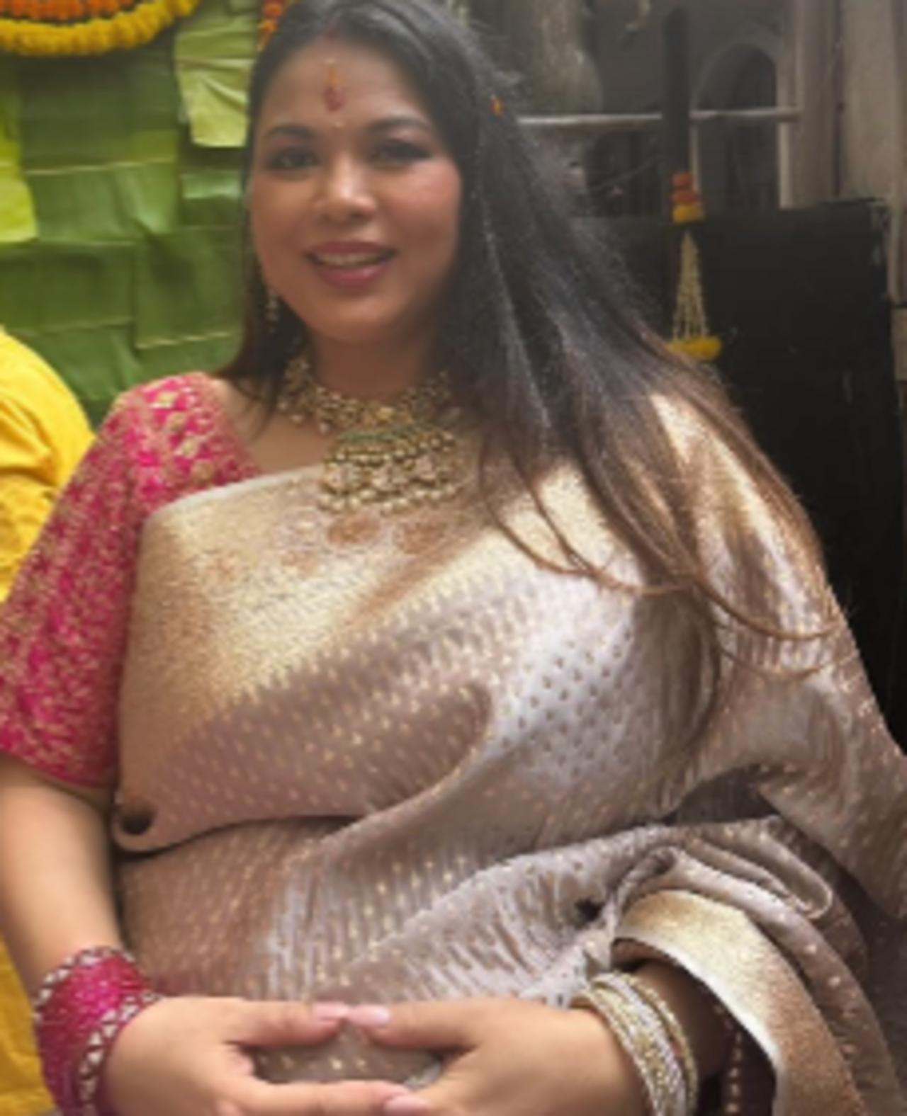 <p>Heavily pregnant Lin seemed to be enjoying every moment of her baby shower as she looked glowing in her drape.</p>