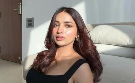 Picture Courtesy/Jiya Shankar's Instagram account