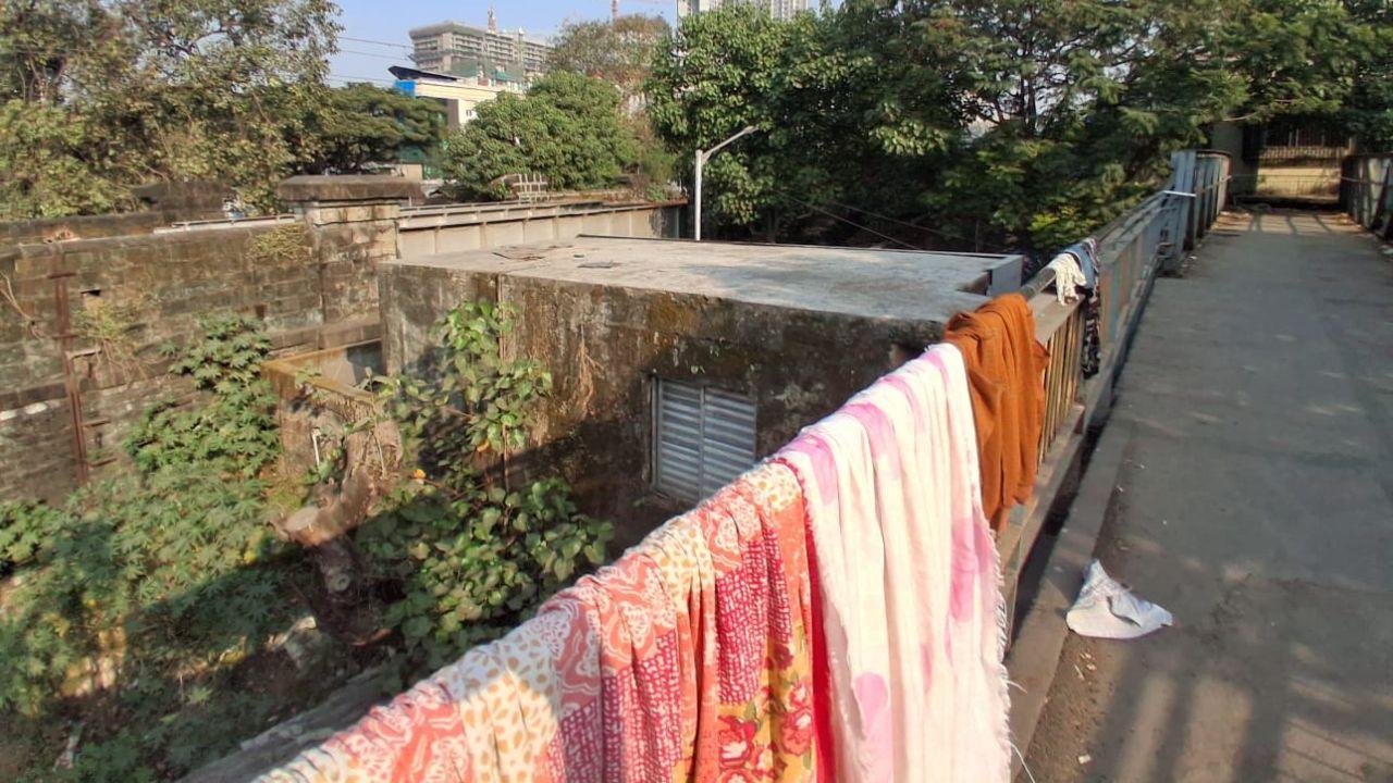 The bridge, a key connector between Matunga East and West during the Z bridge construction, is split into two sections, with the narrower road-crossing extension in worse condition