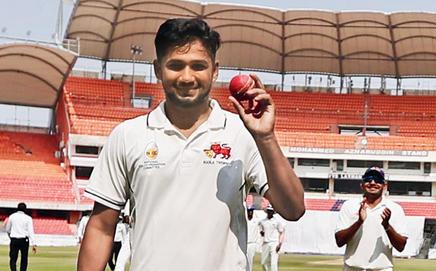 Mumbai’s Musheer Khan celebrates his five-wicket haul against Hyderabad on Sunday. Pic/Pratik Koli; MCA 