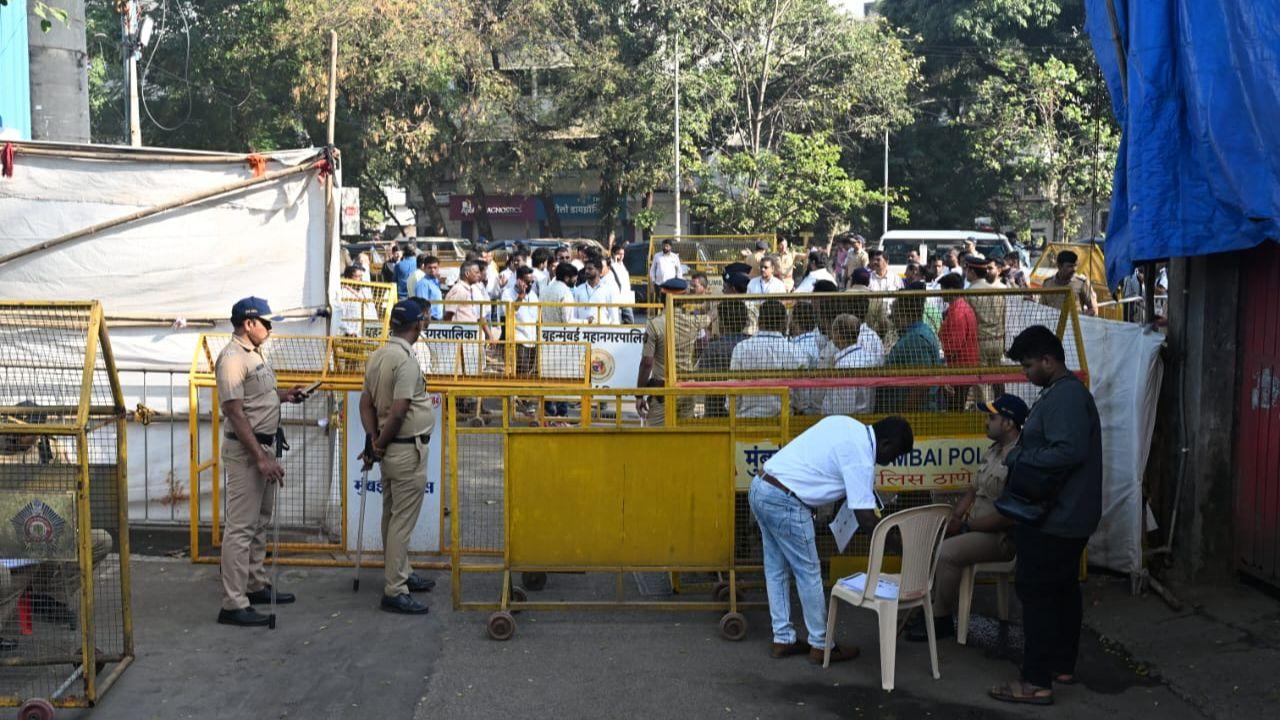 <p>Polling for 2,869 seats spread across 893 wards in these municipal corporations, including 227 in Mumbai, took place on Thursday</p> <p>Polling for 2,869 seats spread across 893 wards in these municipal corporations, including 227 in Mumbai, took place on Thursday</p>