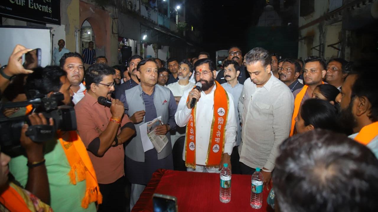 <p>During the roadshow, Shinde spoke about the government&rsquo;s efforts to speed up redevelopment projects, provide permanent homes to residents living in old buildings and transit camps, and strengthen civic amenities such as water supply, roads and public transport</p>