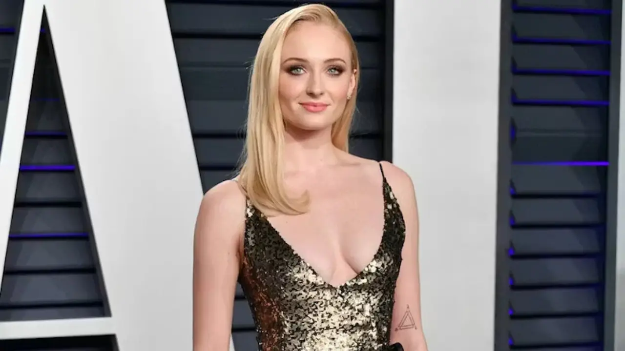 Sophie Turner reveals she hasn't been on a date in months