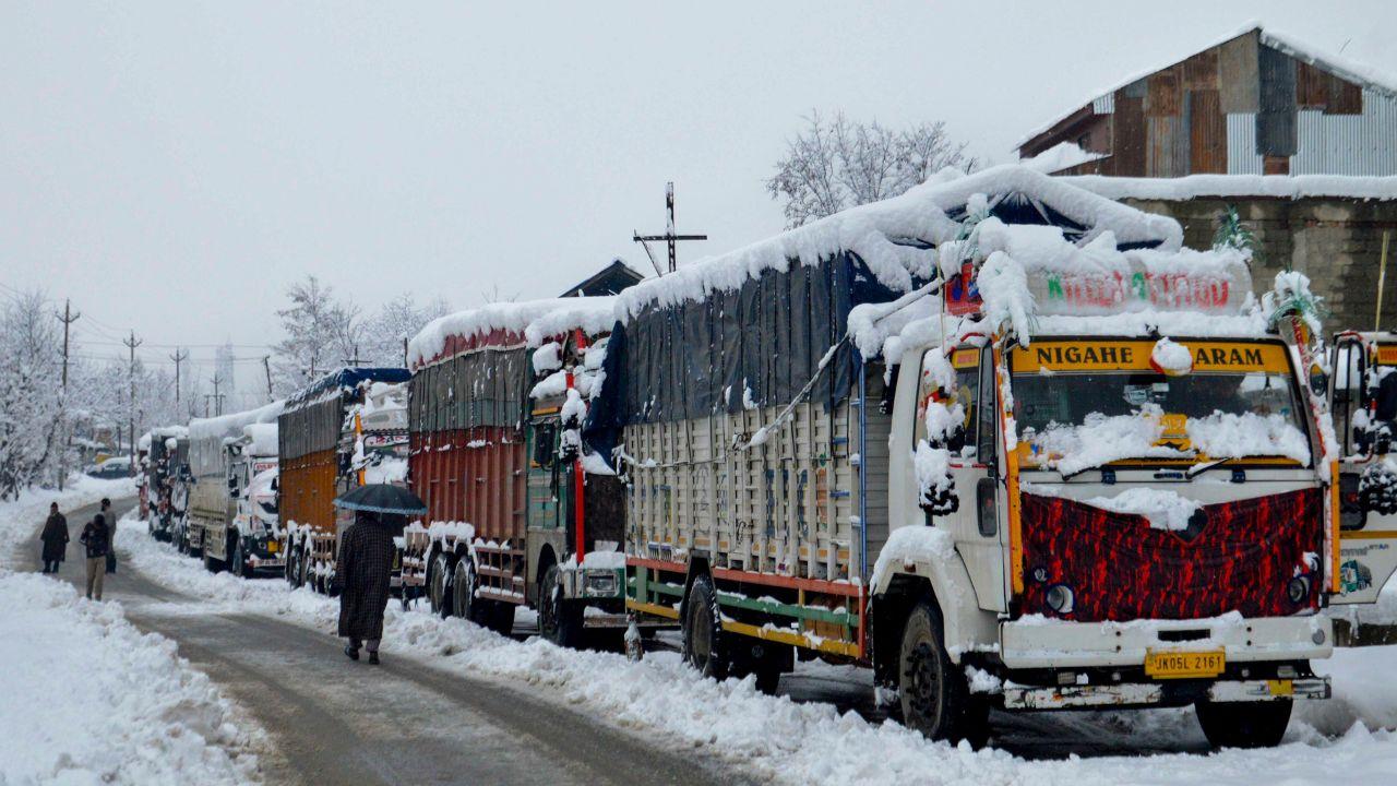 The Srinagar-Jammu national highway was closed for traffic in view of the accumulation of snow between Qazigund and Banihal stretch, the officials said