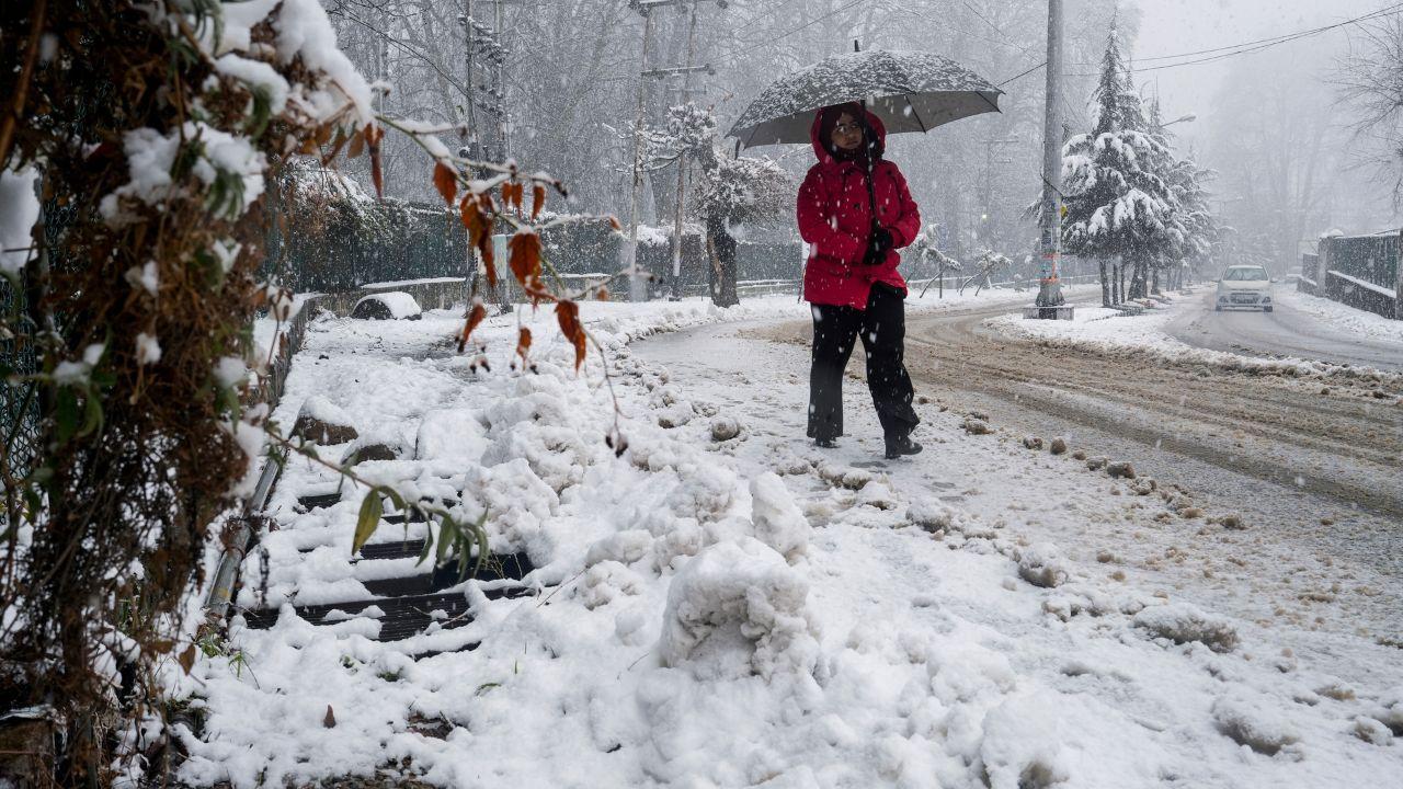 The snowfall turned tourists resorts of Sonamarg, Gulmarg, and Pahalgam into winter wonderlands, the officials said