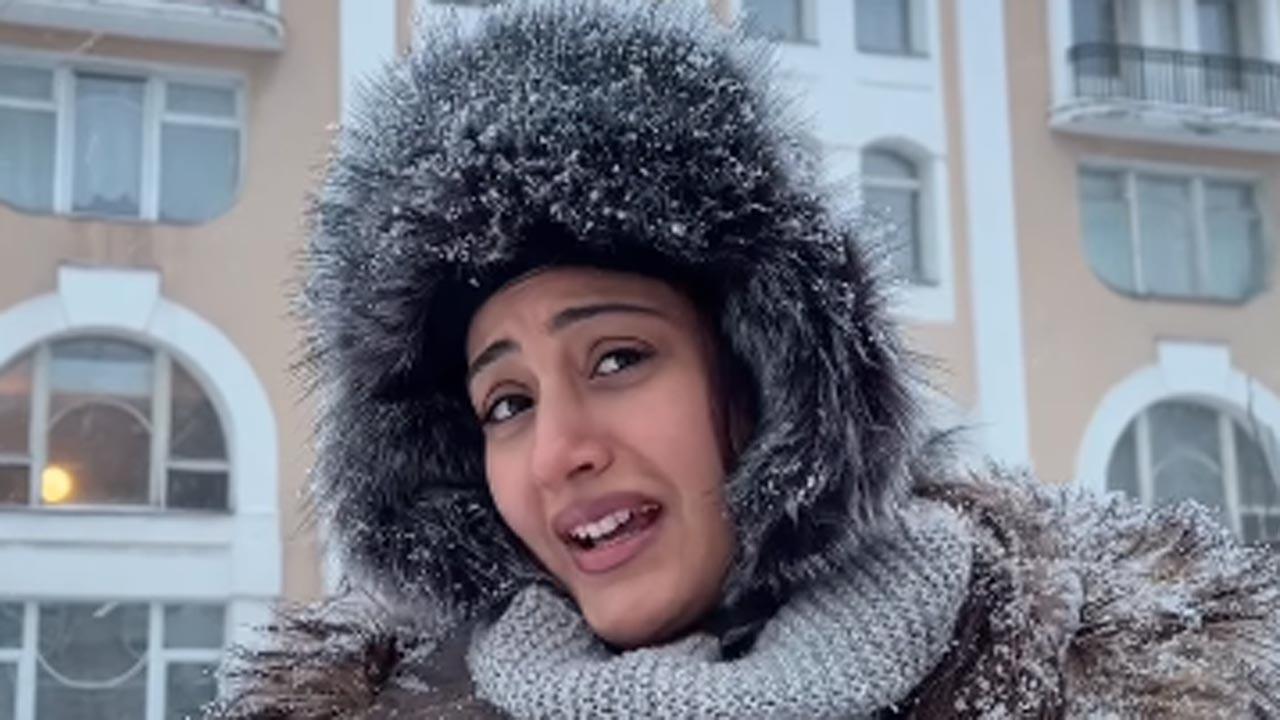 Surbhi Chandna misses Mumbai's vada pao while vacationing abroad