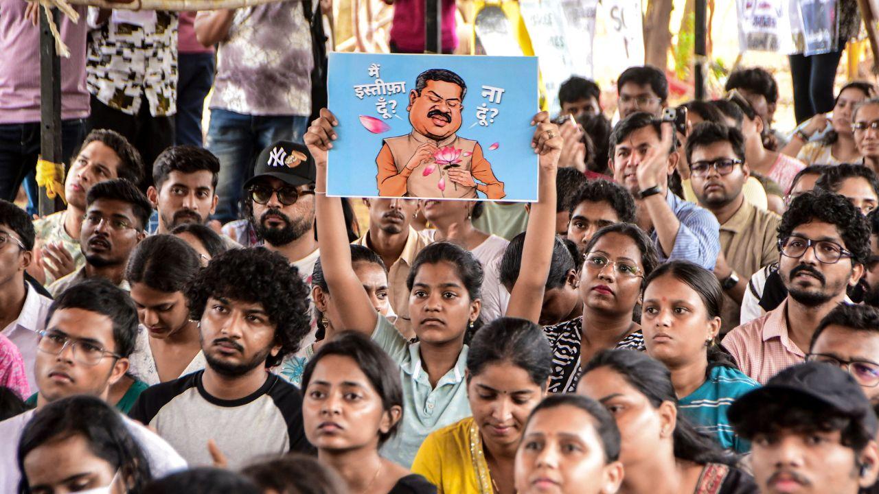 People carried placards and raised slogans, expressing concern over repeated allegations of question paper leaks and irregularities in national-level entrance examinations