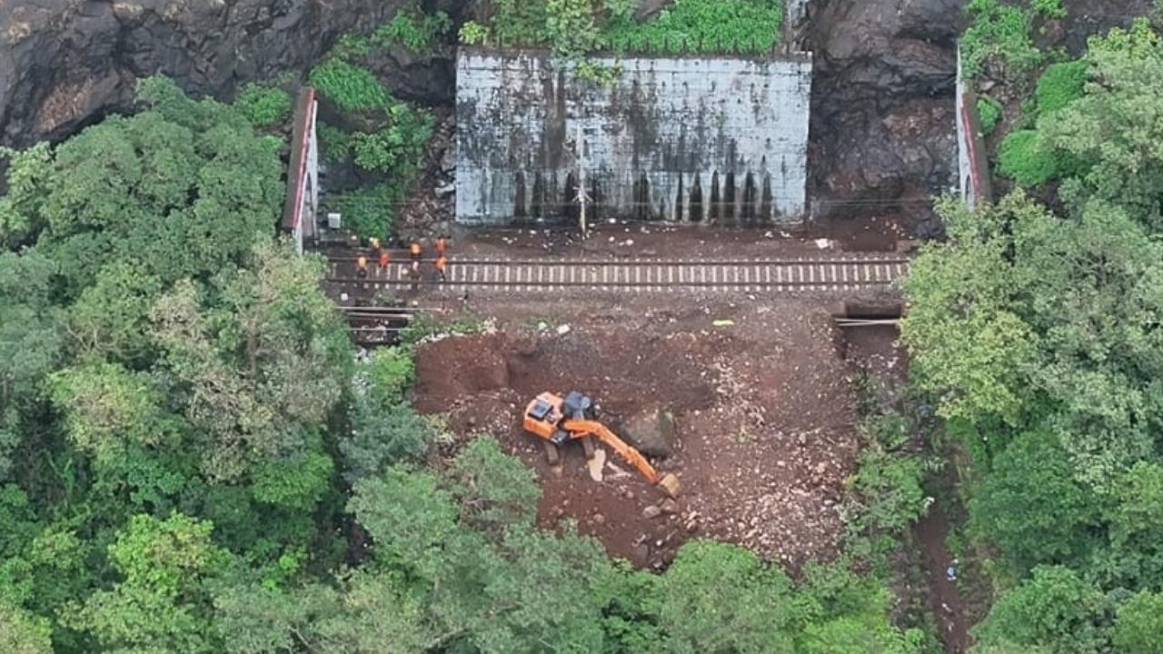Central Railway mobilised 11,745 personnel, including railway staff and contract workers, to carry out the restoration