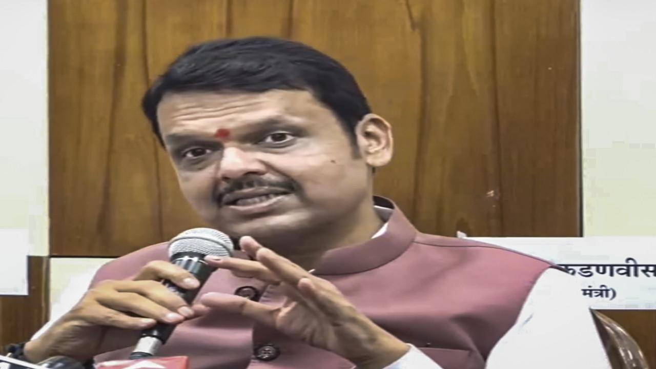 Mumbai LIVE: CM dismisses speculation over shift to Centre with witty response Maharashtra Chief Minister Devendra Fadnavis. File Pic