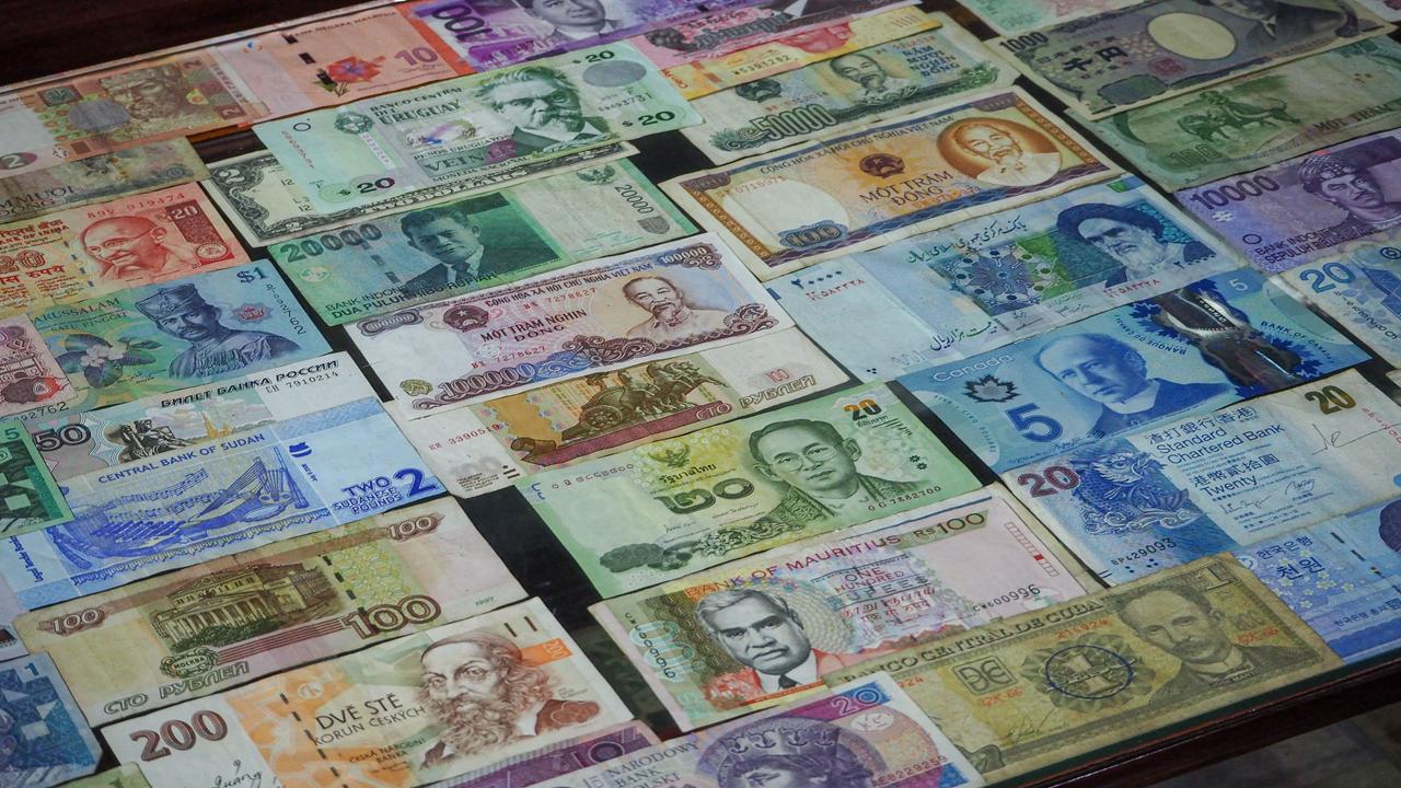 FCNR (B) deposits likely to touch USD 85 billion: SBI report Representational Image. Pic: Pexels