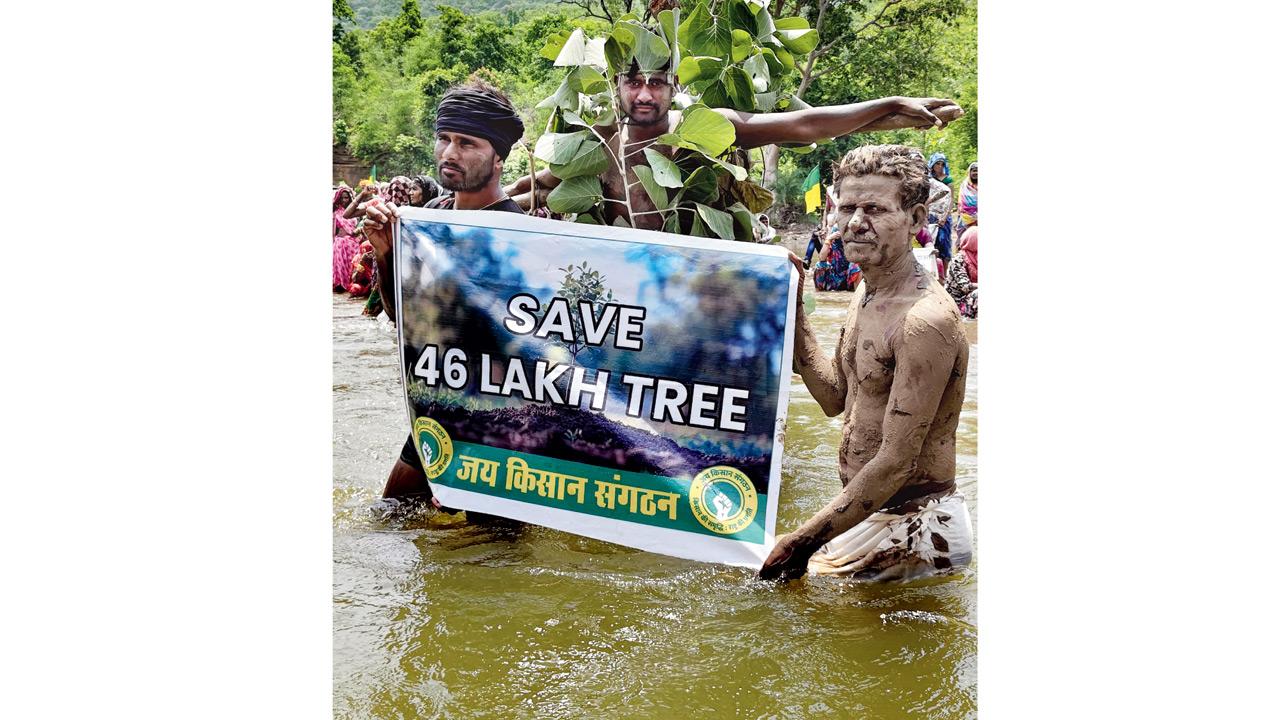 Tribals have been holding a protest for the last 17 days against the Ken-Betwa Link Project. PIC/PTI