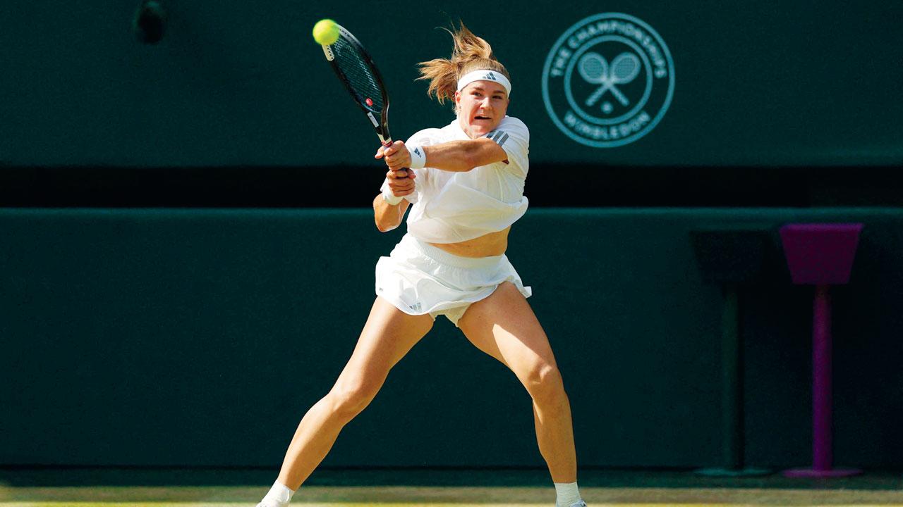 Karolina Muchova returns to Coco Gauff during the semi-final. Pic/AFP