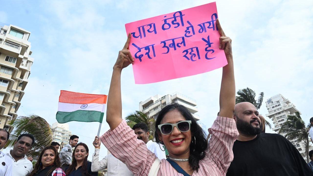 The agitation, which started in Jantar Mantar in New Delhi, began spreading to cities across the country