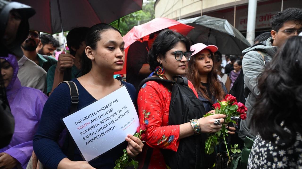 The gathering, at Dadar, was organised in support of students, activists and the Cockroach Janata Party (CJP) movement