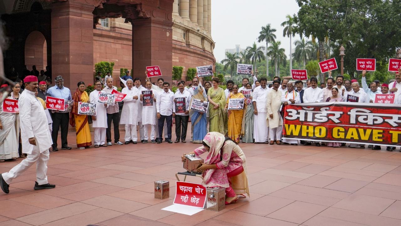 "We opposition MPs are protesting outside Makar Dwar, demanding a clear answer for who ordered the use of pellet guns against students, and for heckling LOP Rahul Gandhi and preventing him from speaking in the Lok Sabha yesterday," Venugopal said