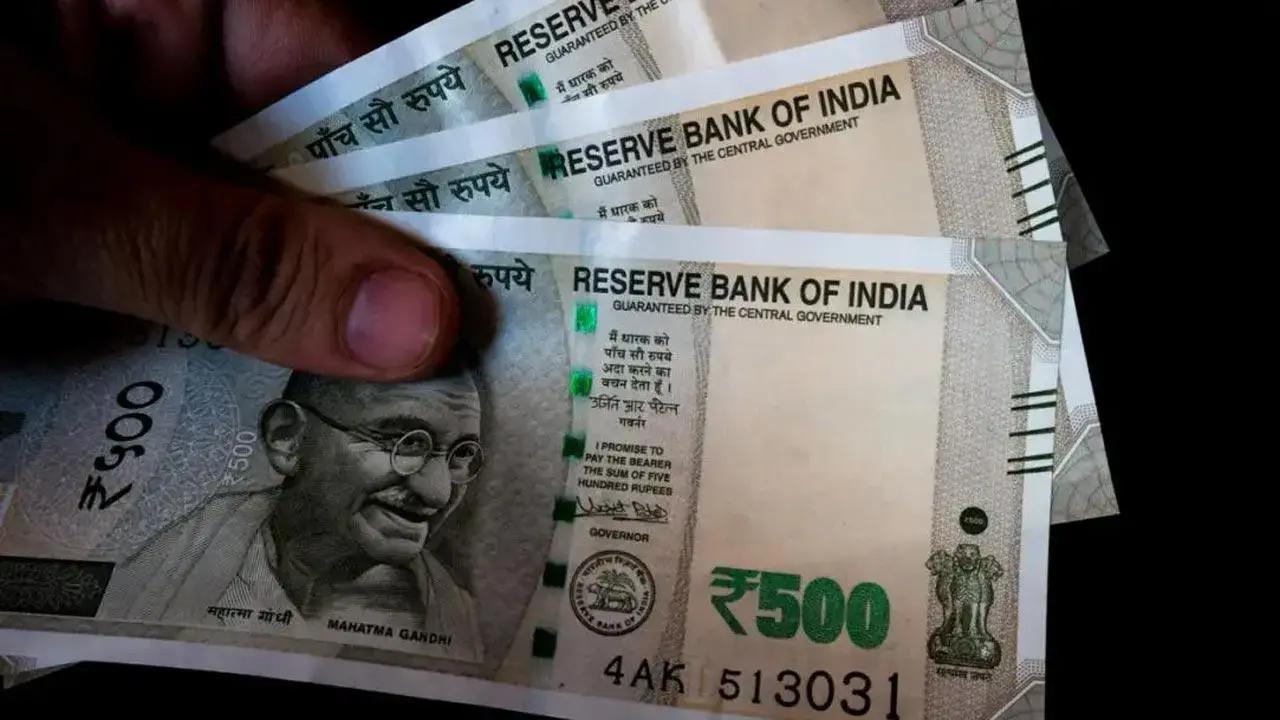 Rupee appreciates on possible RBI intervention to 96.51 against US dollar Representational Image. File pic.