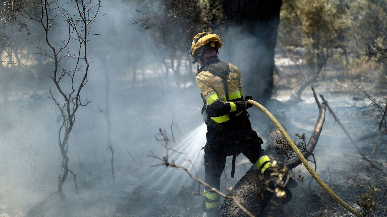 Europe Wildfires: Spain Welcomes Thousands Back Home as Firefighters Make Progress Europe Wildfires: Spain Welcomes Thousands Back Home as Firefighters Make Progress