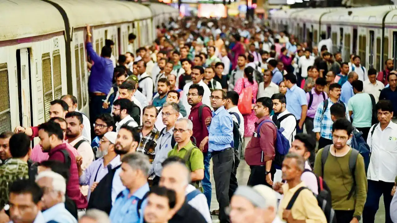 'We no longer feel safe': Mumbai commuters react after four train violence incidents in a day Commuters and experts say overcrowding is one of the main reasons tempers flare. FILE PIC