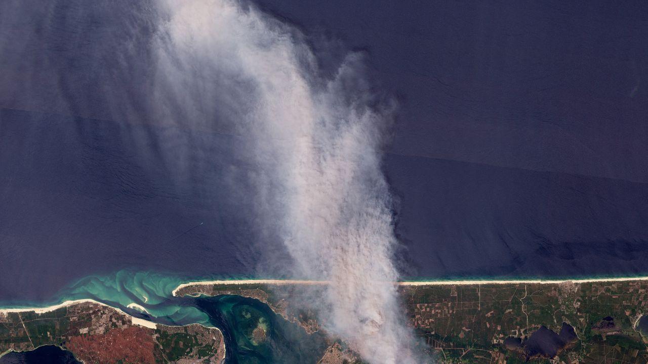 Smoke rises from the wildfire in Le Porge and Lege-Cap-Ferret. France has sought assistance through the European Union's civil protection mechanism as multiple wildfires continue to spread across the country amid scorching temperatures Smoke rises from the wildfire in Le Porge and Lege-Cap-Ferret. France has sought assistance through the European Union's civil protection mechanism as multiple wildfires continue to spread across the country amid scorching temperatures